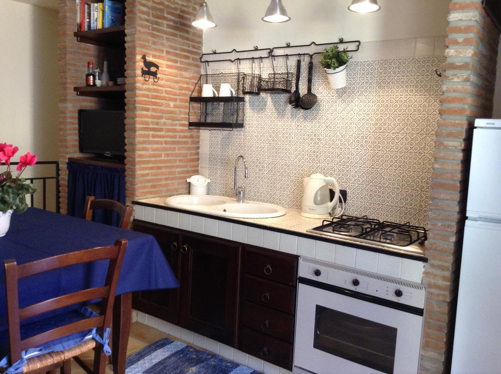 Bluebell House Villa Чефалу Екстериор снимка