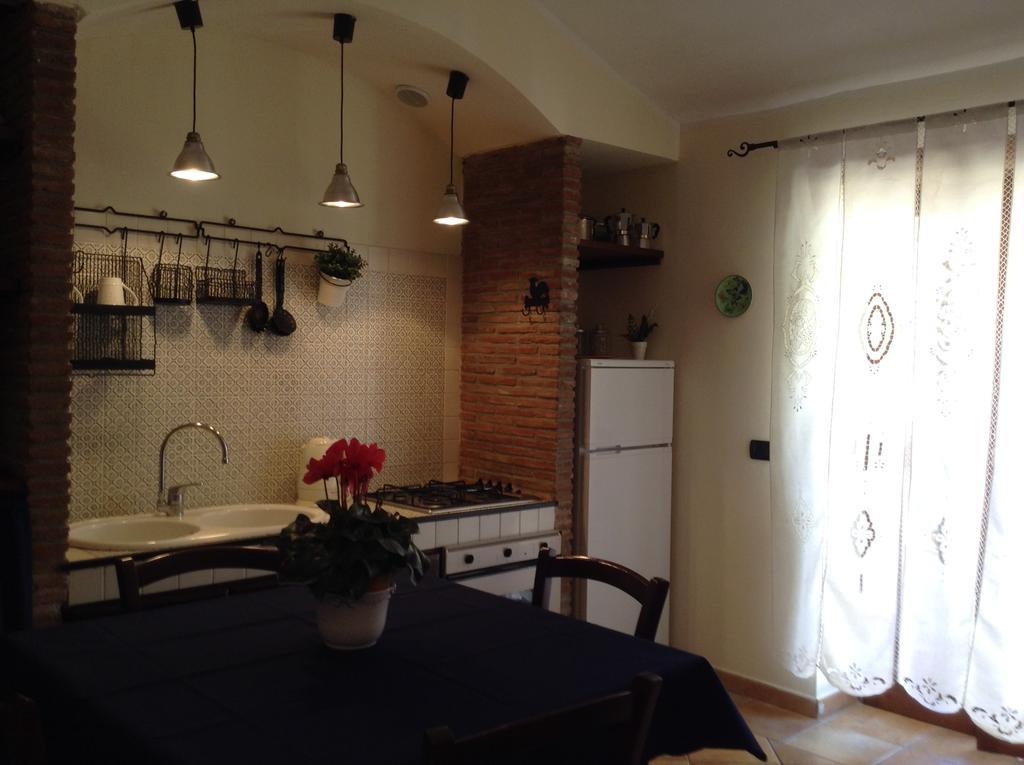 Bluebell House Villa Чефалу Екстериор снимка